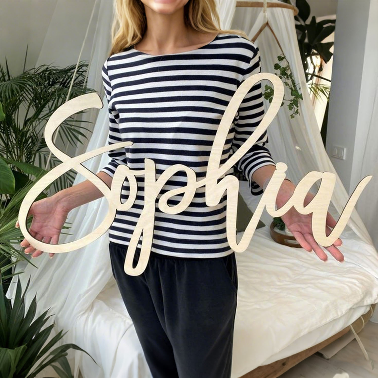 1pc personalized wooden surnam - огляд і ціна Eve Party